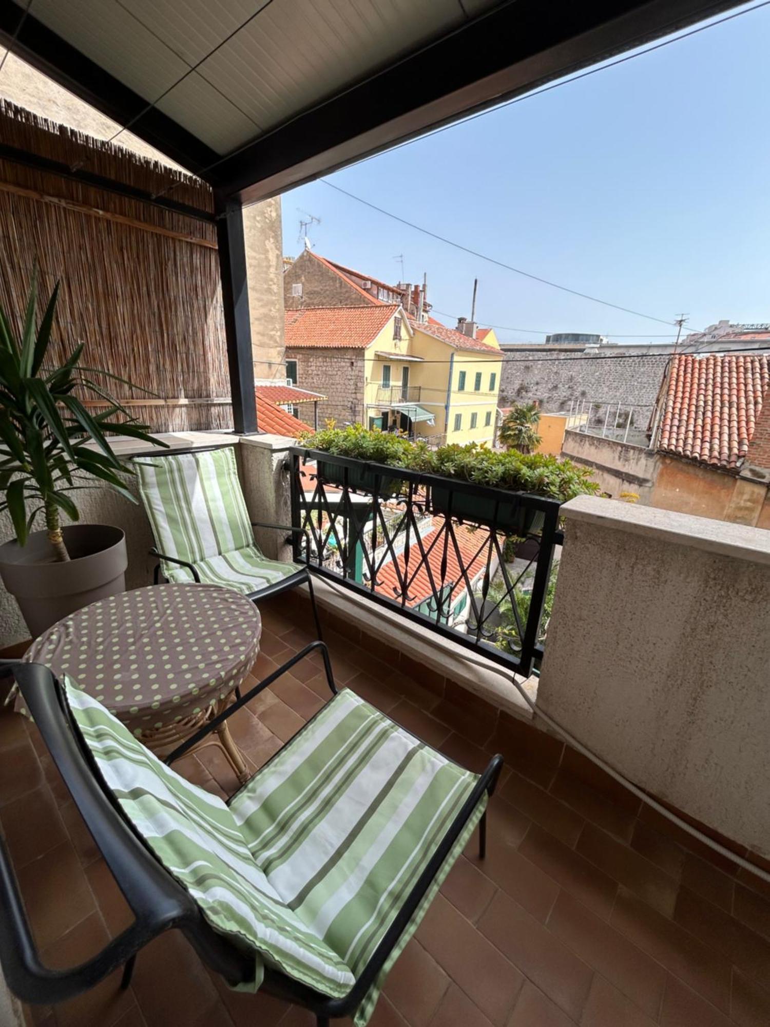 Guesthouse Fjaka Сплит Екстериор снимка
