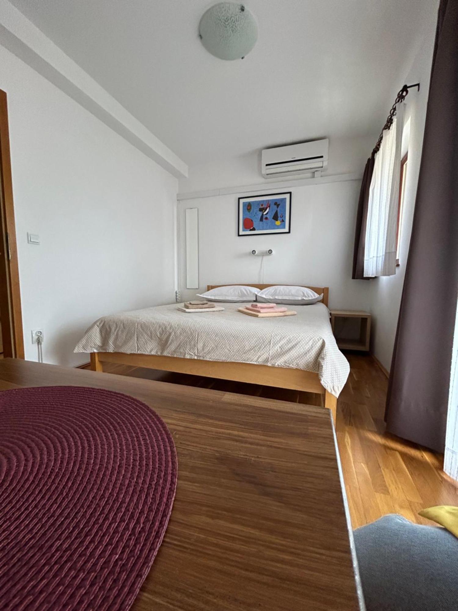 Guesthouse Fjaka Сплит Екстериор снимка