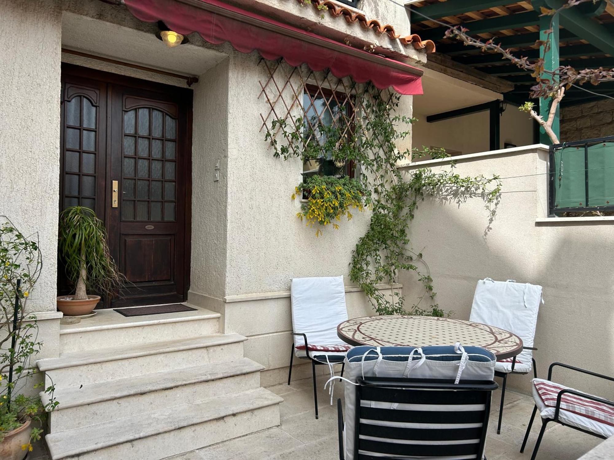 Guesthouse Fjaka Сплит Екстериор снимка