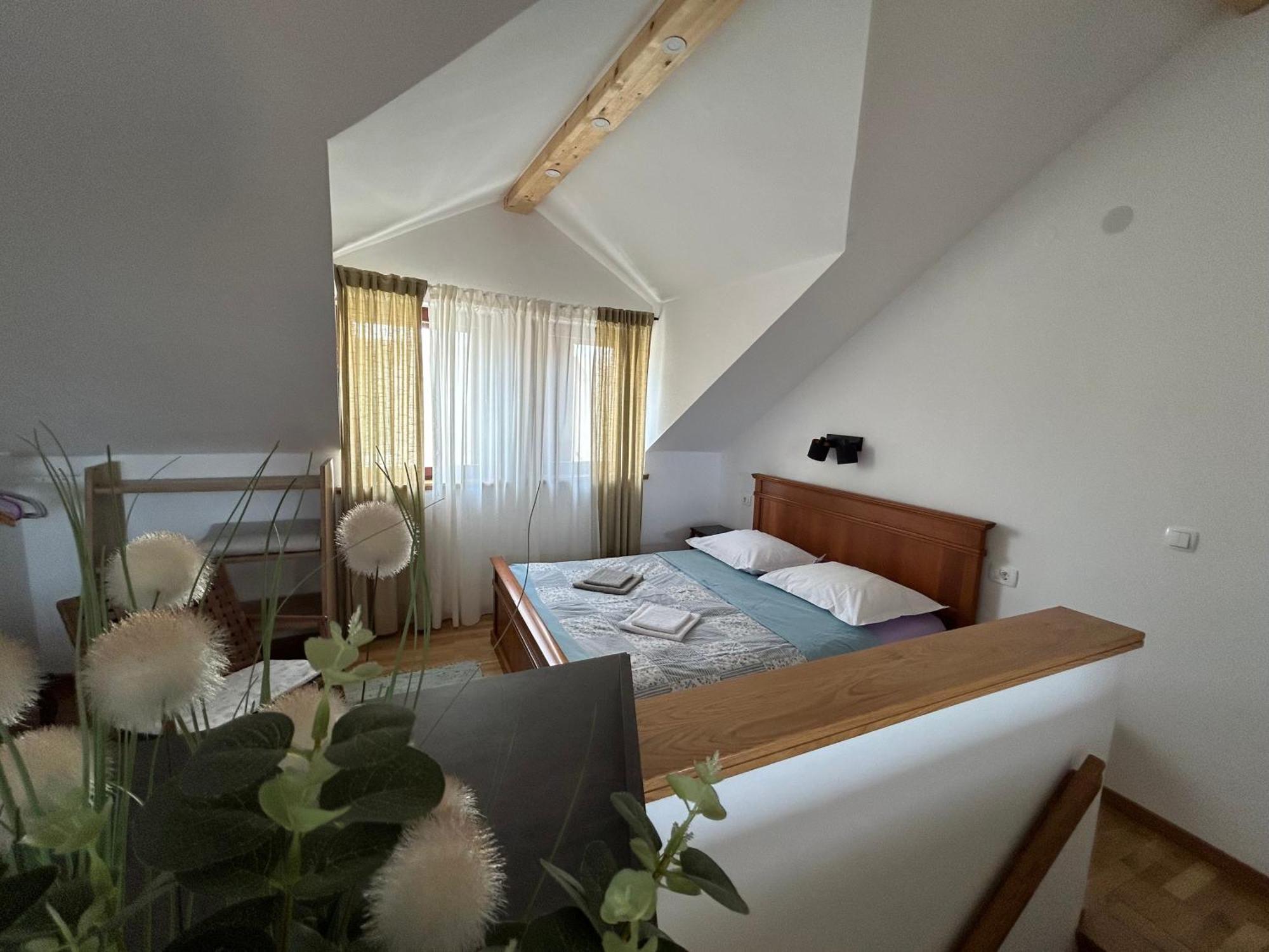 Guesthouse Fjaka Сплит Екстериор снимка