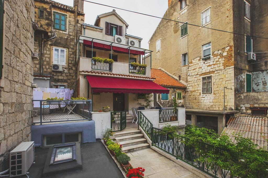 Guesthouse Fjaka Сплит Екстериор снимка